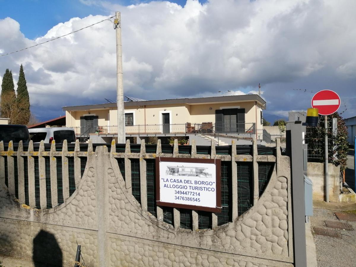 La Casa Del Borgo-Intero Appartamento Latina Exterior foto